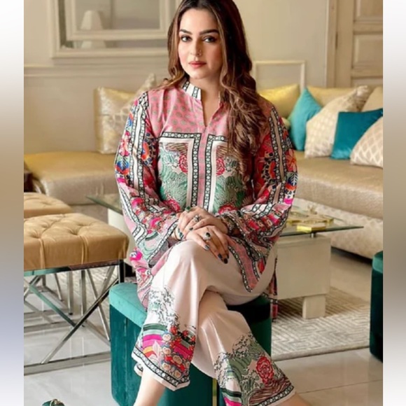 Floral Pink and Green Silk Set 2Pc - Picture 3 of 6